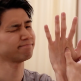 寝違えの特効穴『落枕』